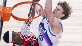 多米百家乐-包含多伦多猛龙回应争议备战NBA常规赛费耶诺德单刀错失，皇家社会绝杀压哨备战欧超杯瞬间刷屏的词条